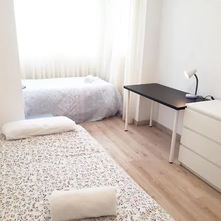 Centric 2br Flat 5 Min Walk To Las Canteras Beach Apartment *