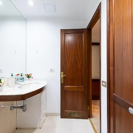 Apartment Centric 2br Flat 5 Min Walk To Las Canteras Beach Las Palmas de Gran Canaria