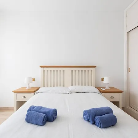 Centric 2br Flat 5 Min Walk To Las Canteras Beach Apartment